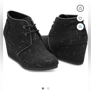 TOMS Desert Wedge Lace Up Booties In Black Dotted Wool Size 8
